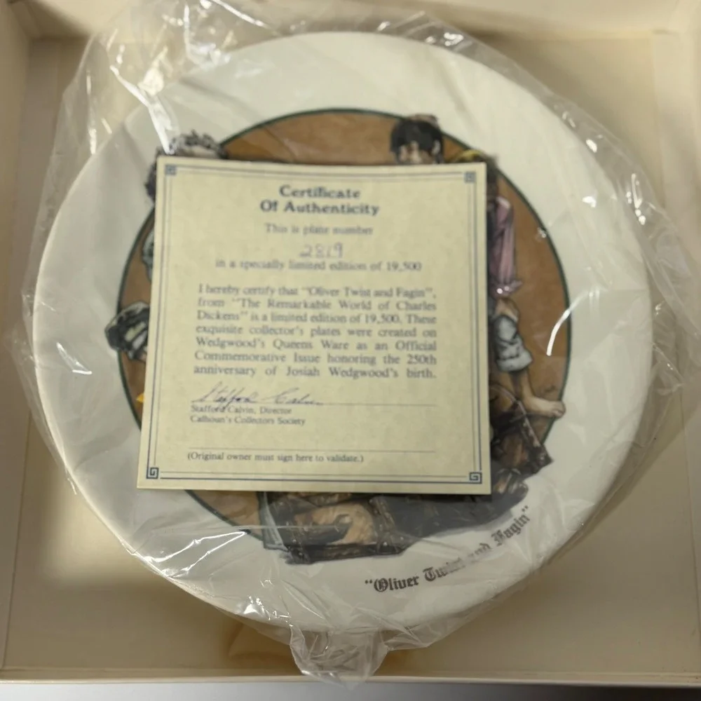 Wedgwood Oliver Twist and Fagin Collector Plate Konrad Hack Limited Edition COA
